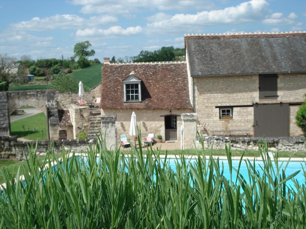 Bed and Breakfast Domaine De Givre Chinon Exterior foto