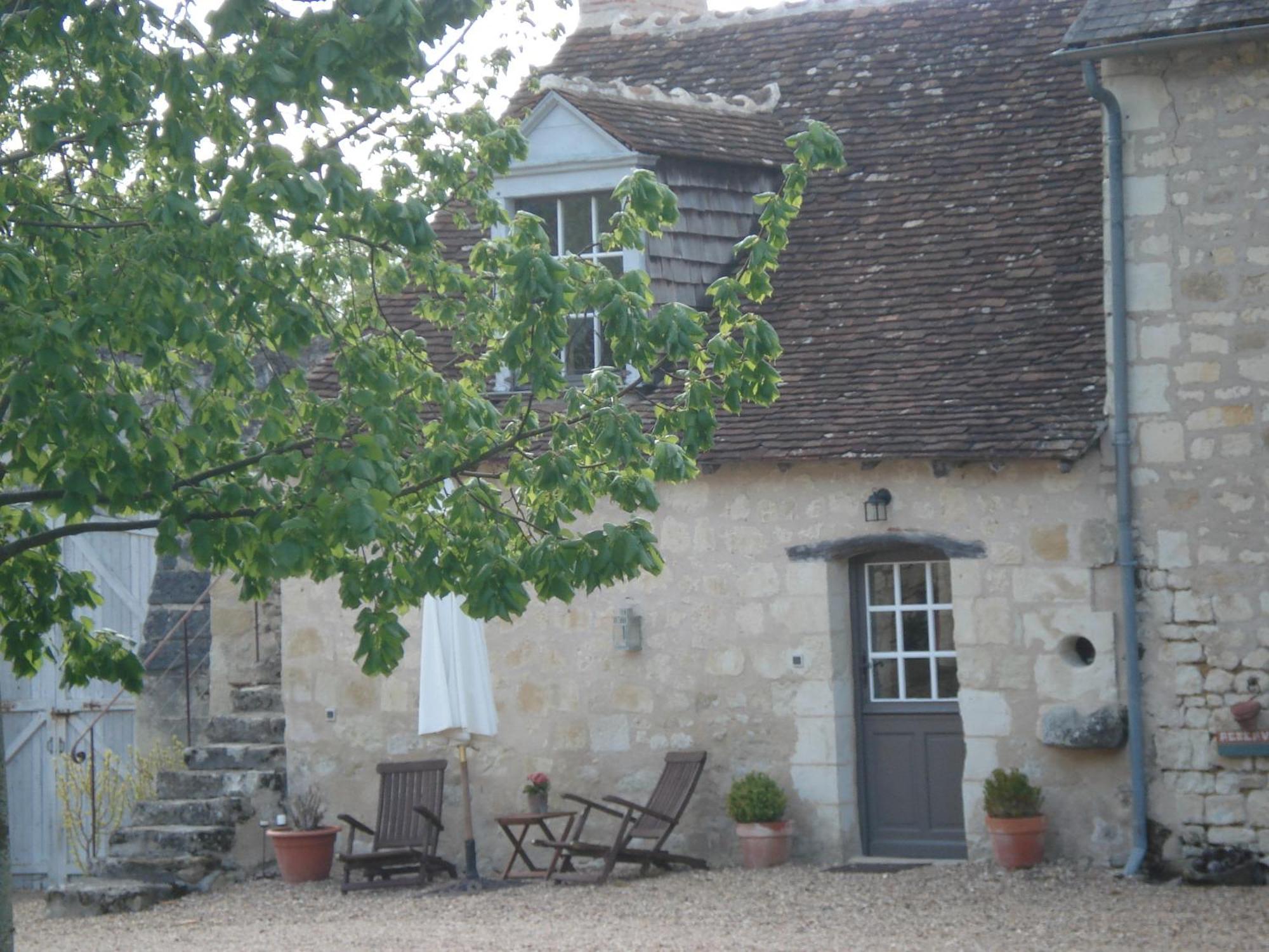 Bed and Breakfast Domaine De Givre Chinon Exterior foto