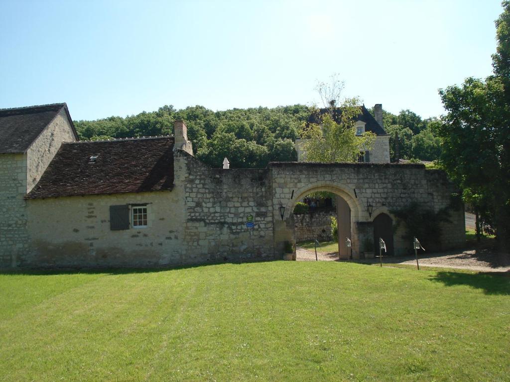 Bed and Breakfast Domaine De Givre Chinon Exterior foto