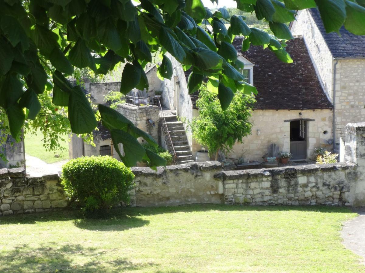 Bed and Breakfast Domaine De Givre Chinon Exterior foto